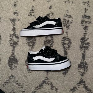 Vans - Size 4 - Like New
